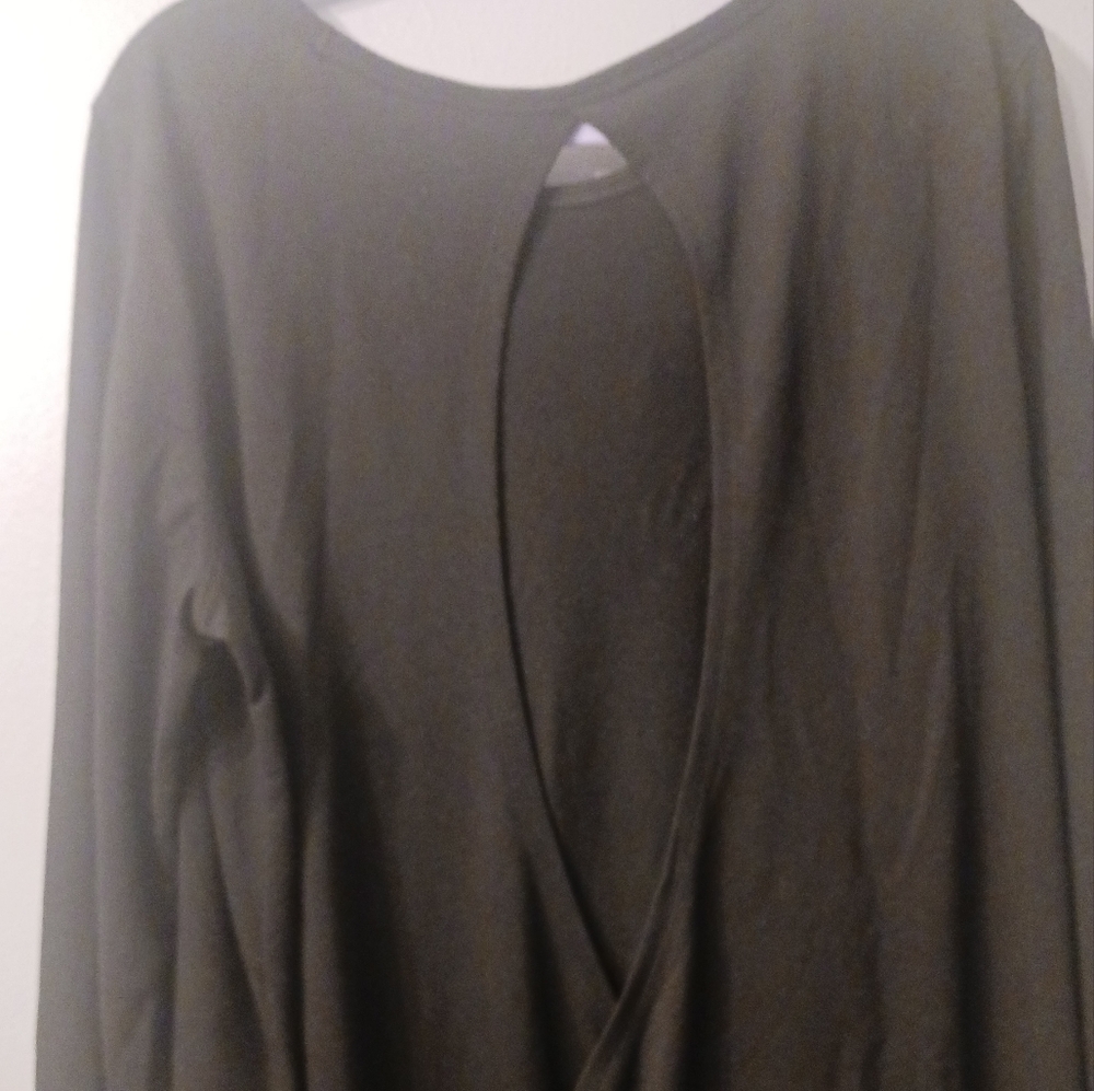 Final $5 Old Navy Split (open) Back Hi-Lo Longsleve Knit Top Sz. L Black - Picture 5 of 6